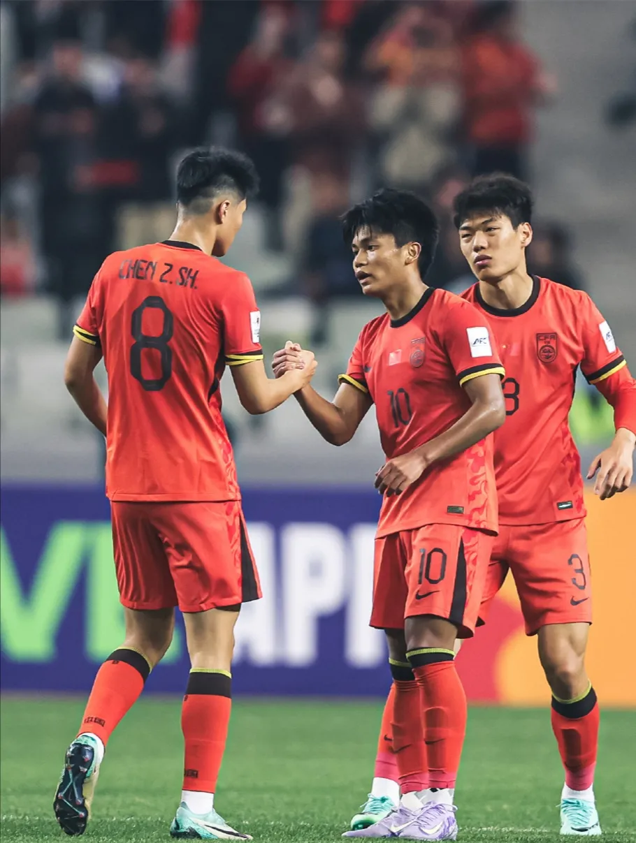 亚洲豪强再度对抗，球员拼尽全力的简单介绍