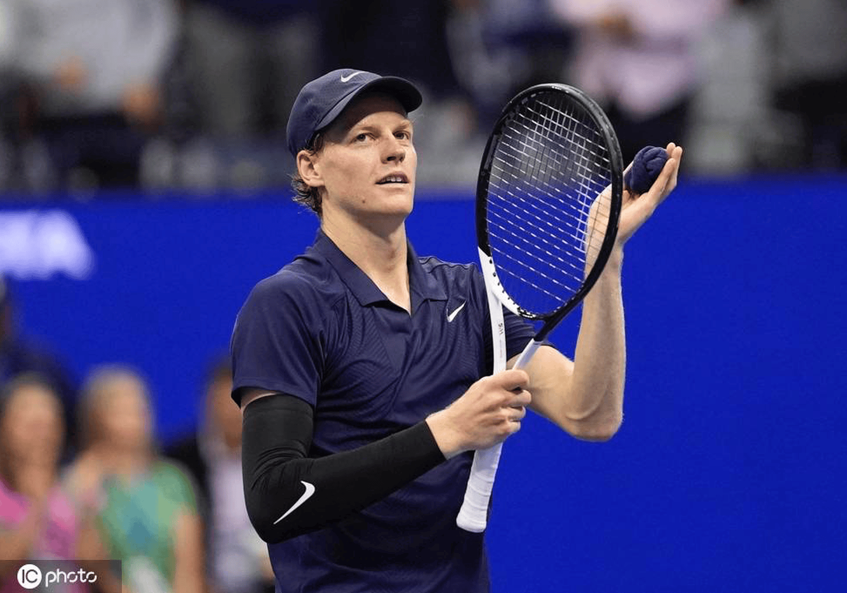 拉沃尔杯翻盘美网，辛纳高光表现