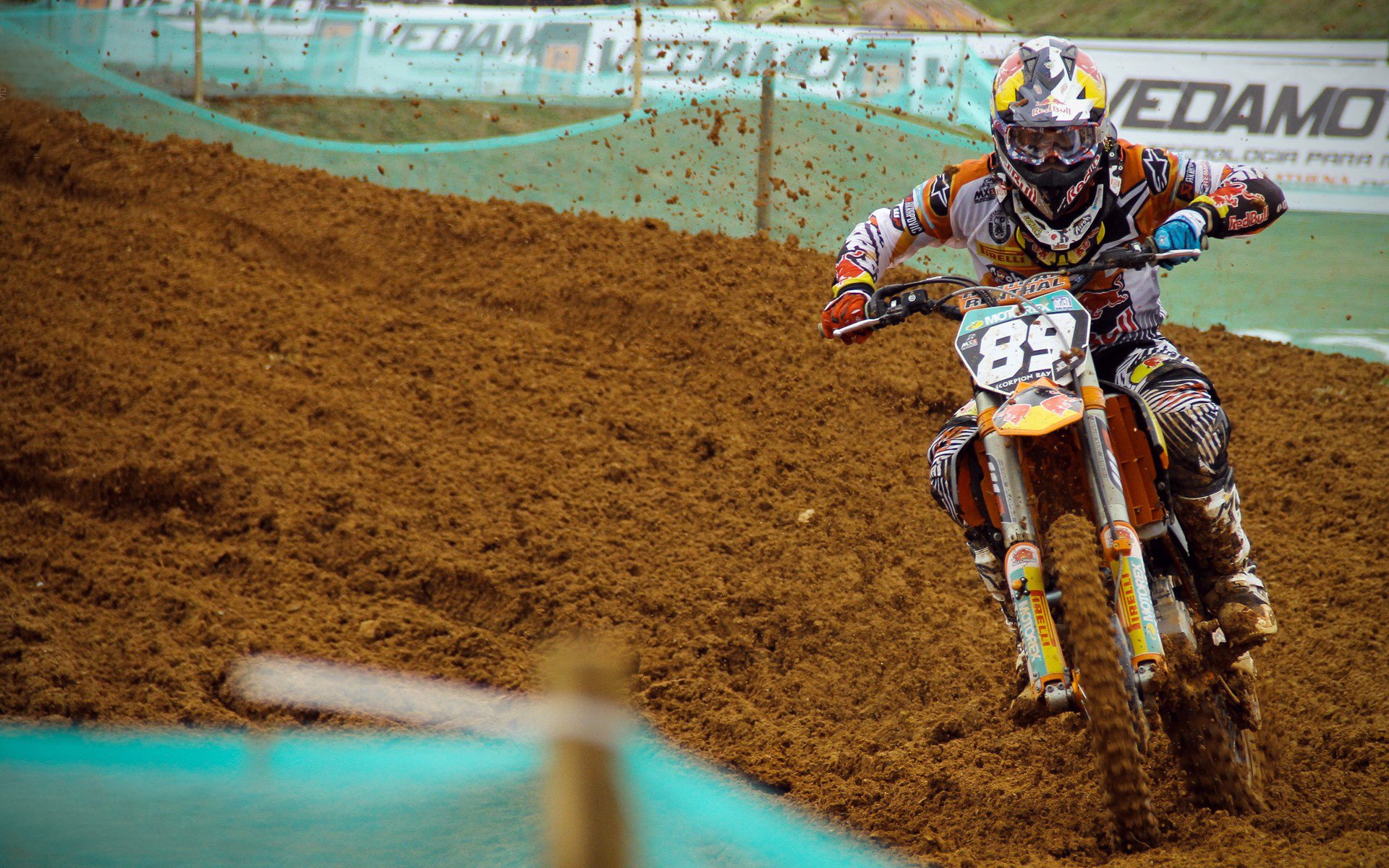 绿茵启示录，爆冷的艺术与主宰的哲学