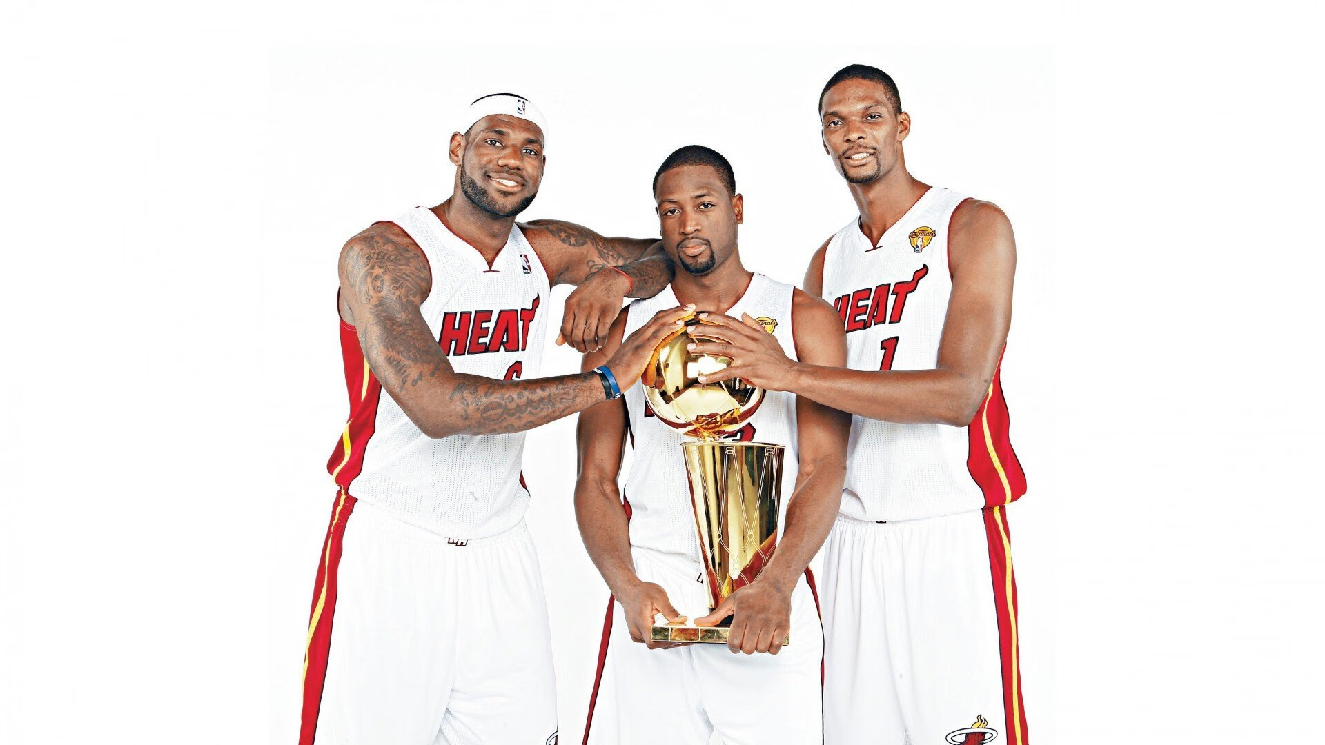 雷霆暴雨撕开冰原裂隙，奥运周期前夜，那场让精密时间表失灵的逆转